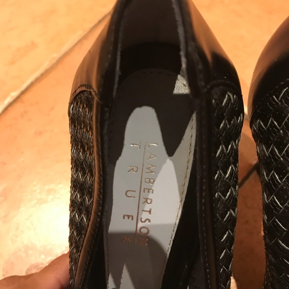 Lambertson Trux leather worn twice classic heels - Picture 2 of 4